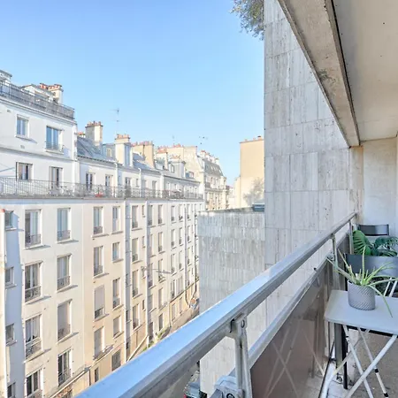 La Folie Mericourt - A 5 Min De Place Republique Apartment *
